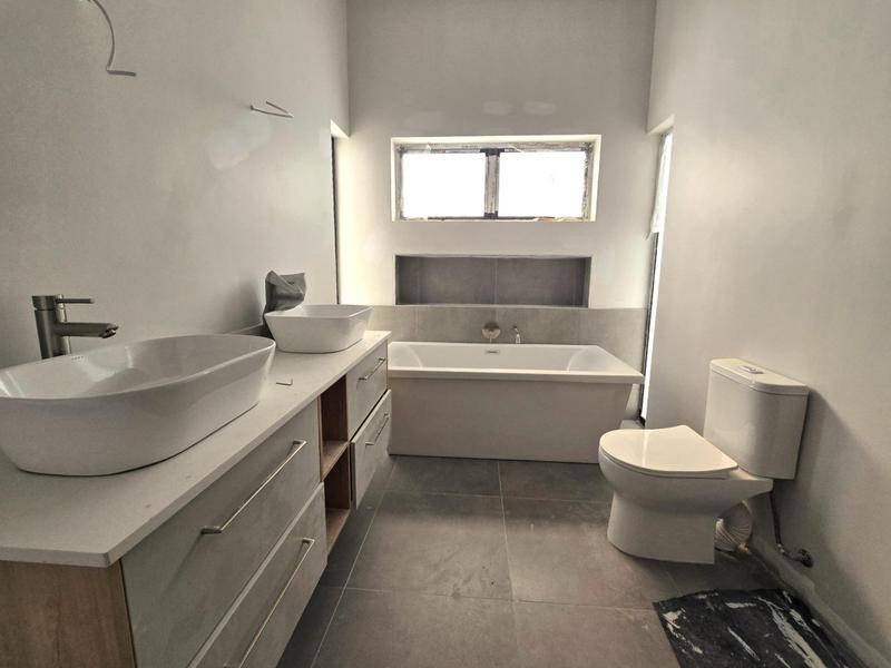 3 Bedroom Property for Sale in Shelley Point Western Cape